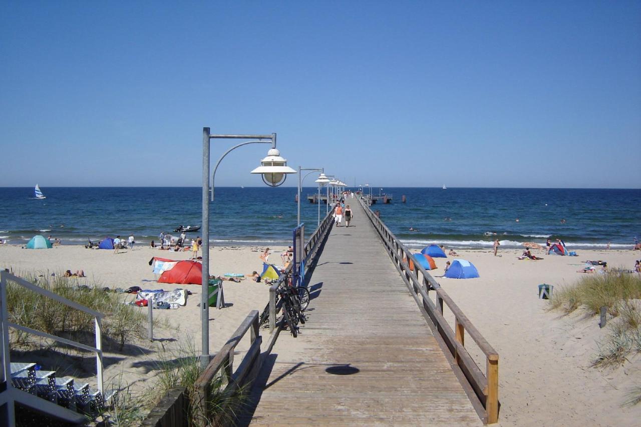 Balkon, Gratis Nutzung Vom Ahoi Erlebnisbad Und Sauna In Sellin- Meeresblick Fewo 59 ゲーレン エクステリア 写真