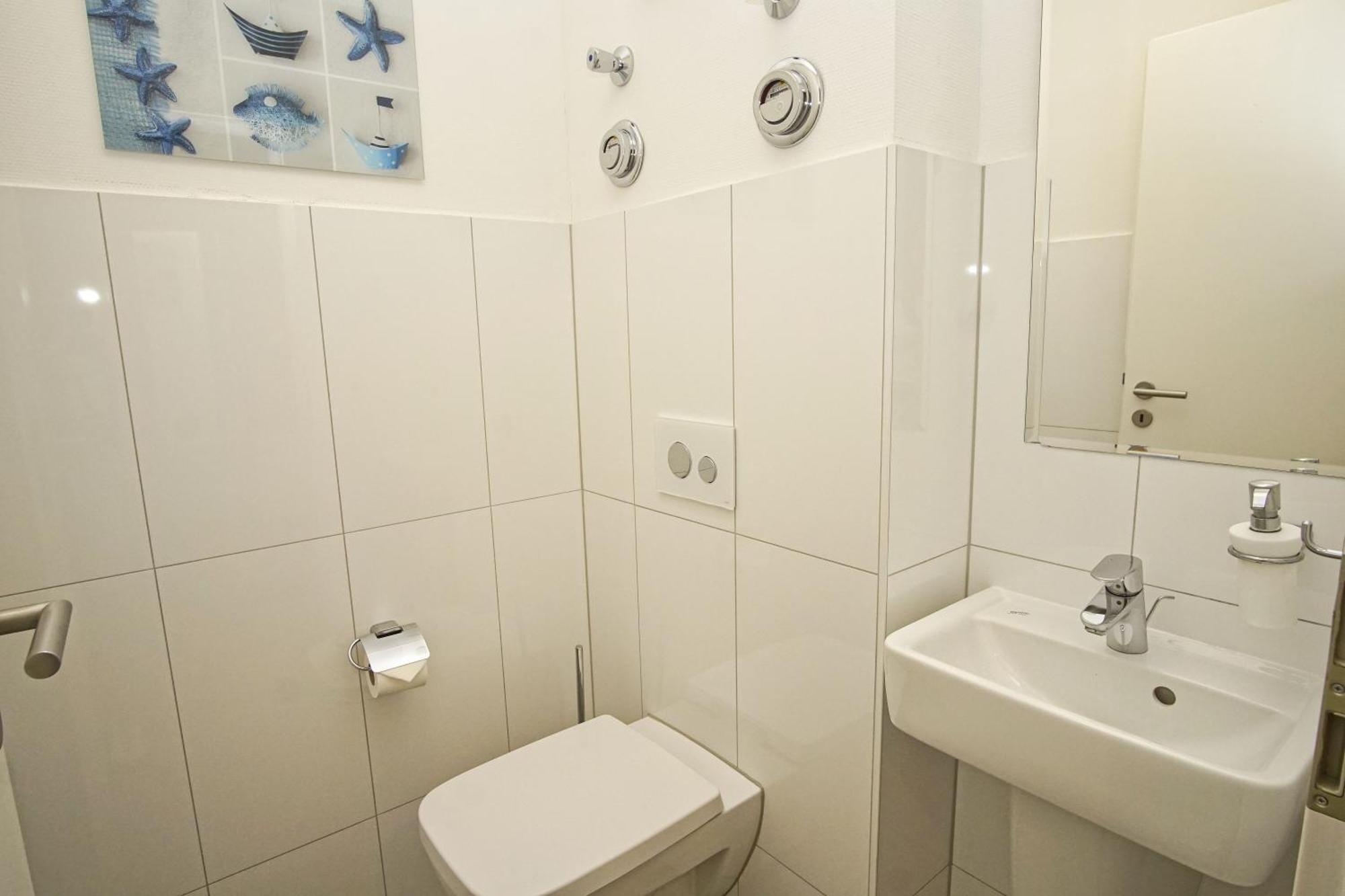 Balkon, Gratis Nutzung Vom Ahoi Erlebnisbad Und Sauna In Sellin- Meeresblick Fewo 59 ゲーレン エクステリア 写真